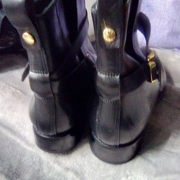Michael Kors Arley Ankle Boots - Picture 6 of 9